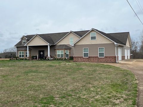 Photo of 3100 Old McKenzie Hwy, Henry, TN 38231 (MLS # 3213641)