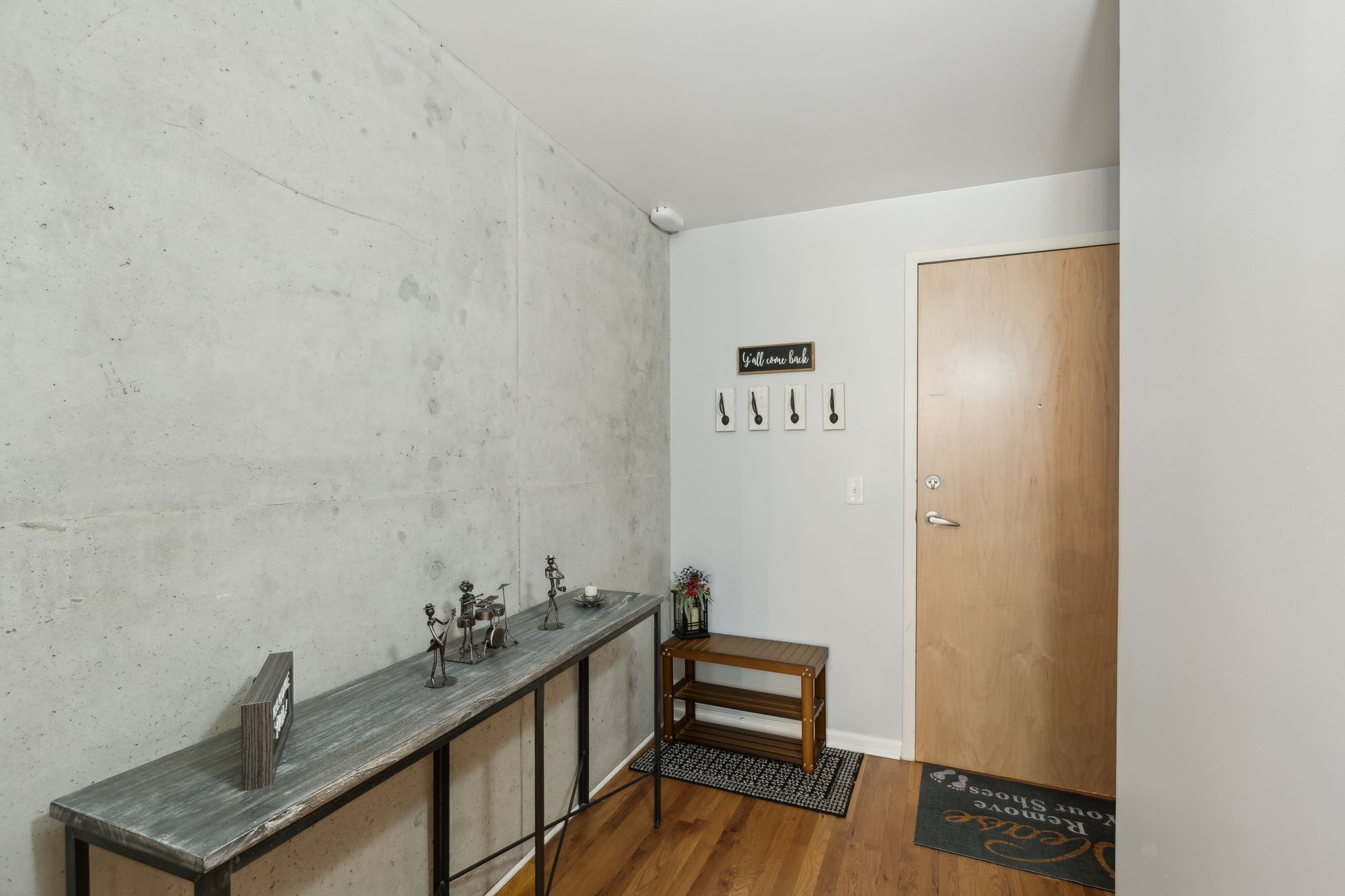 415 Church St 2605