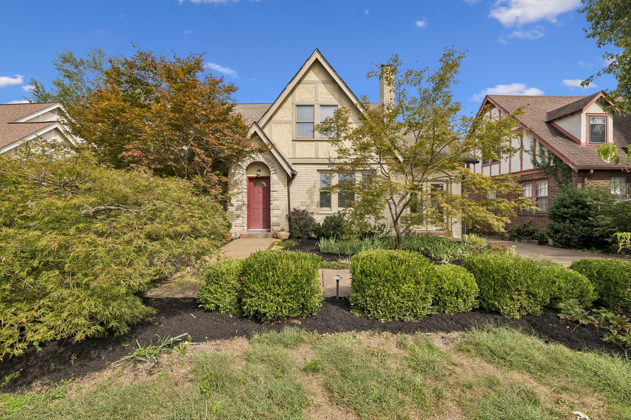 230 Cherokee Rd