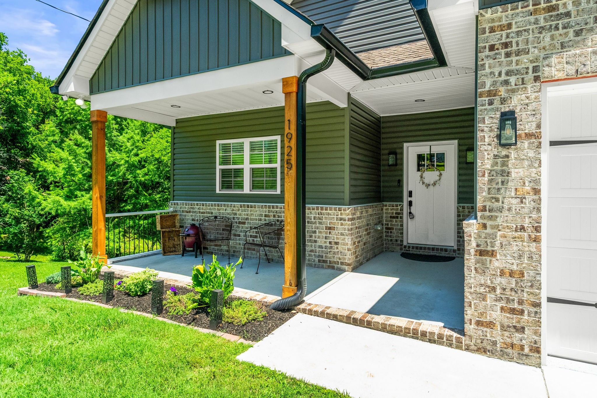 1925 Normerle Dr