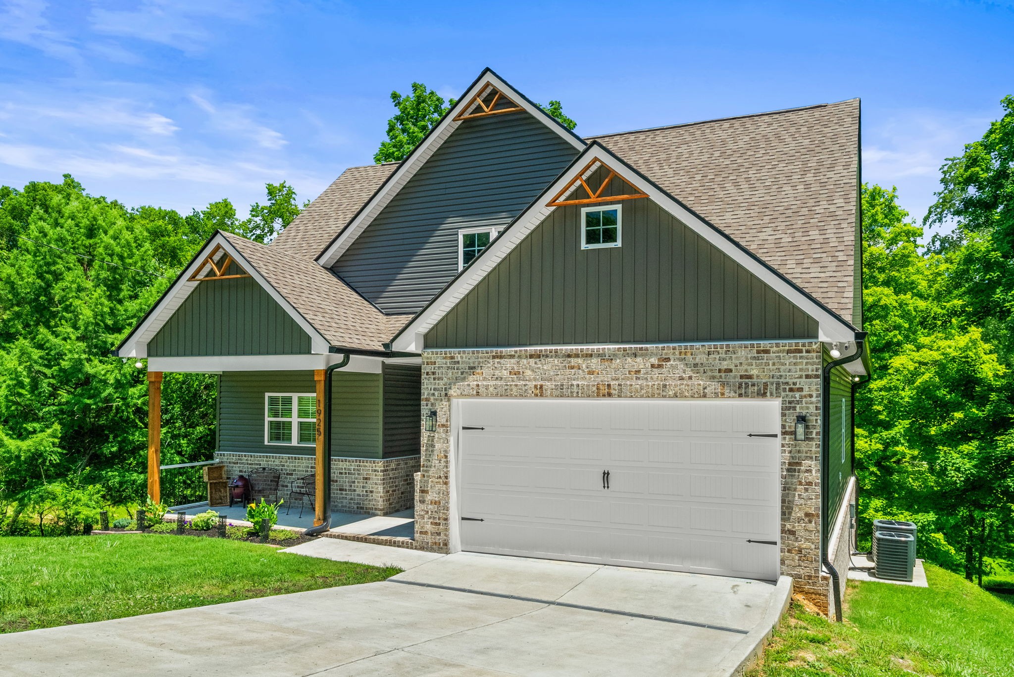 1925 Normerle Dr