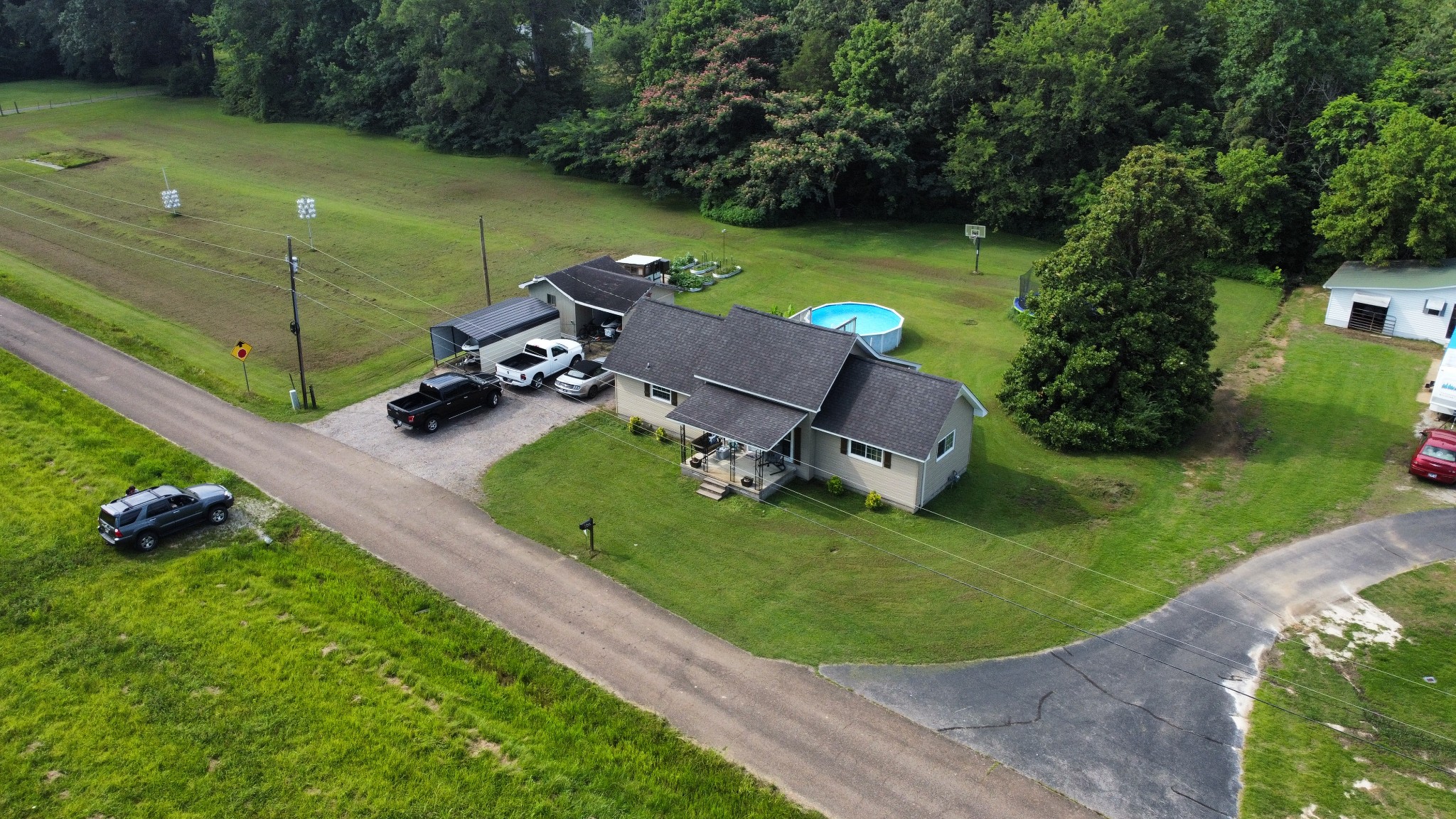 145 Darden Ln