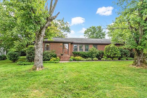 515 McKellar Dr Manchester TN 37355