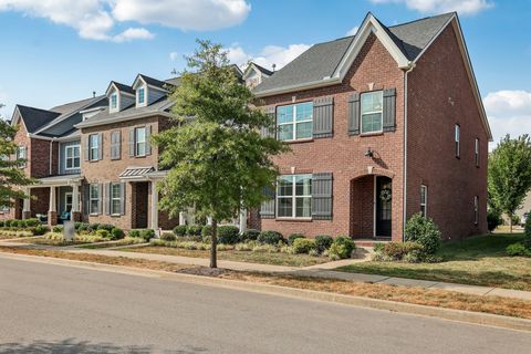 133 Saddlewood Ln Hendersonville TN 37075