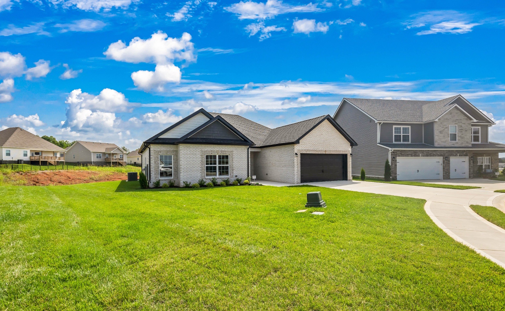 389 Kingland Ln