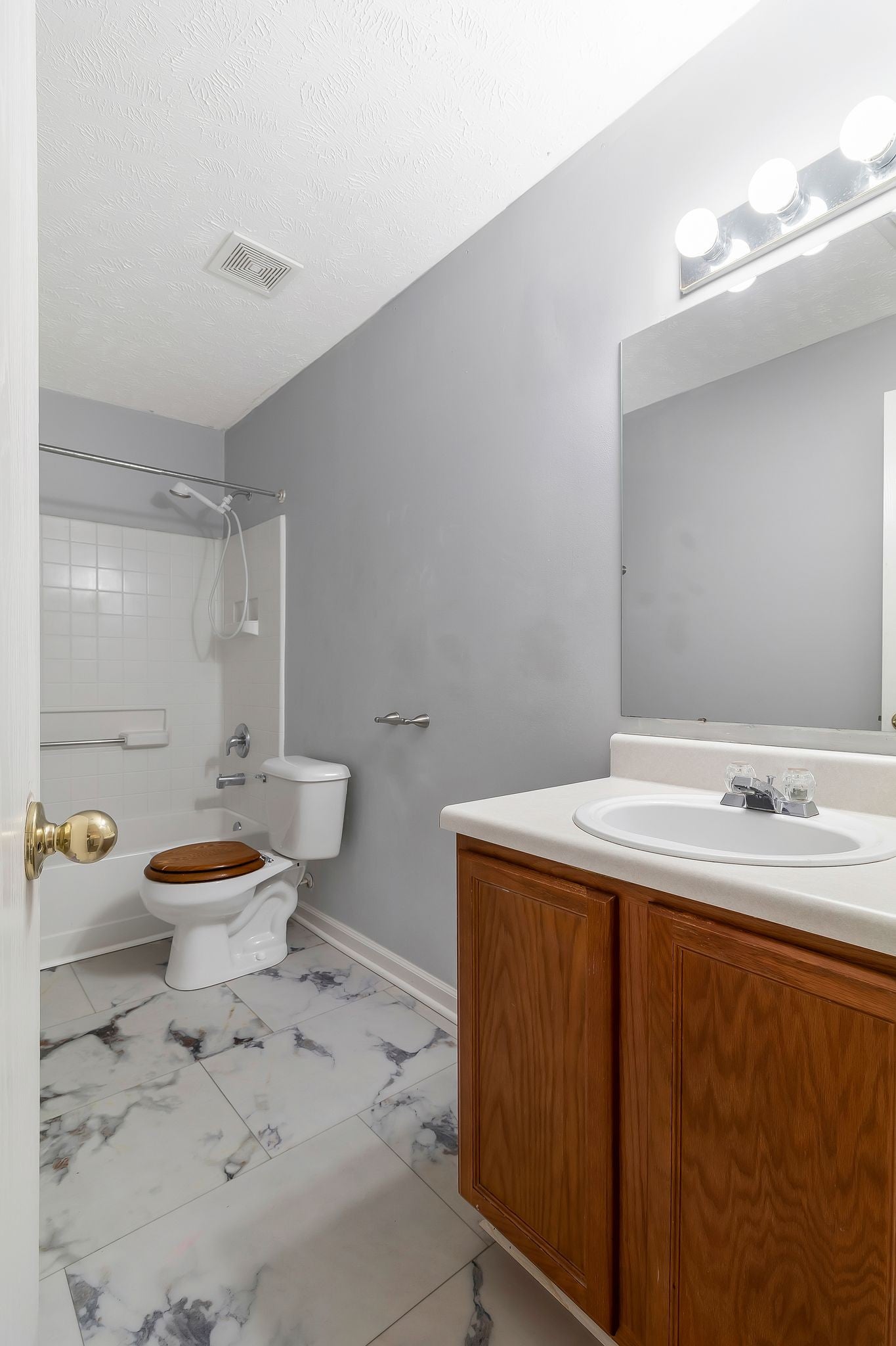 1232 Lasalle Dr