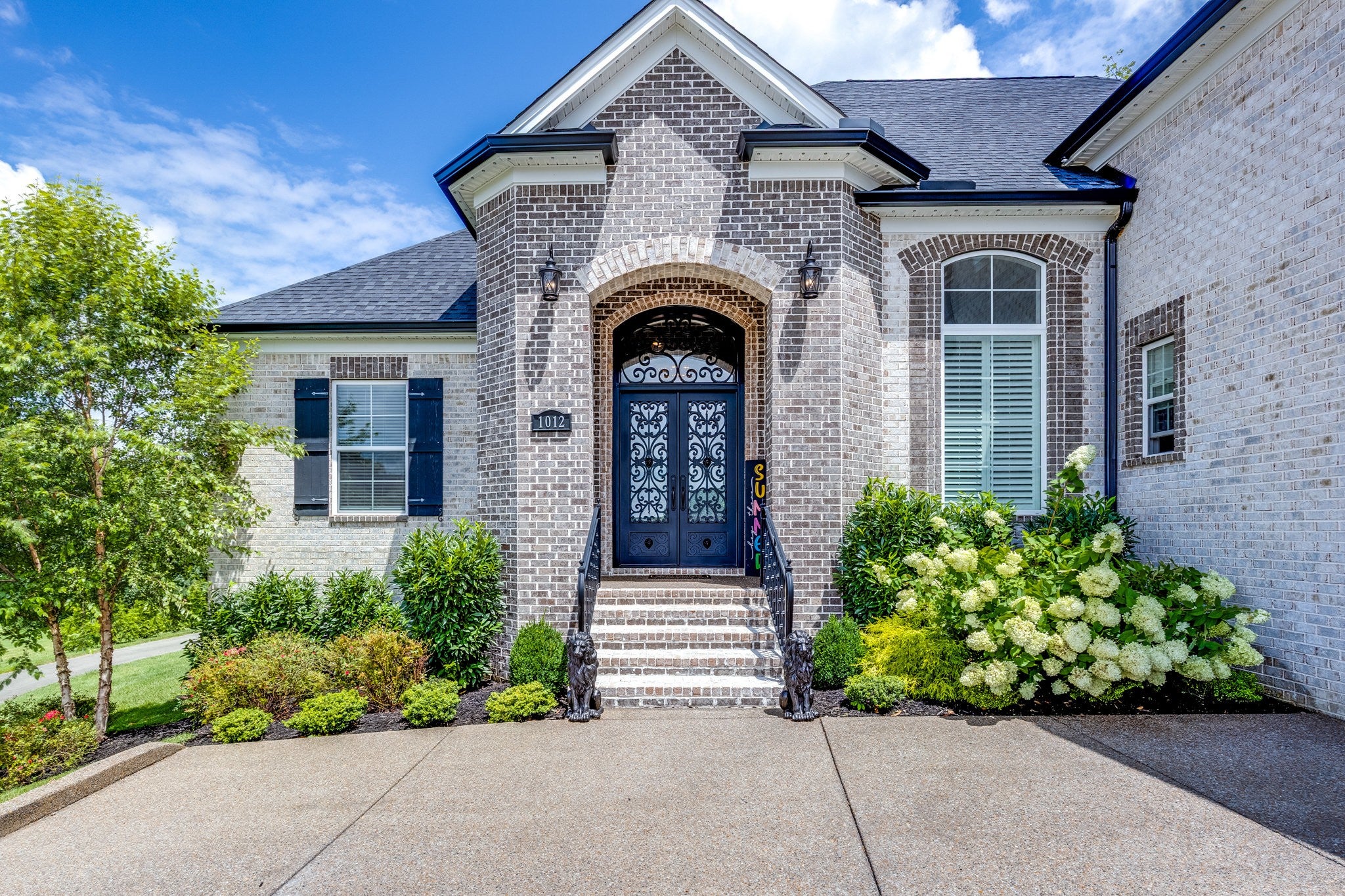 1012 Keeneland Dr