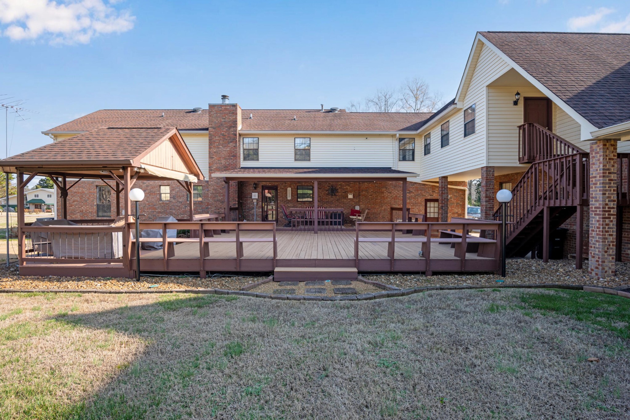 9223 Sunny Shore Lane