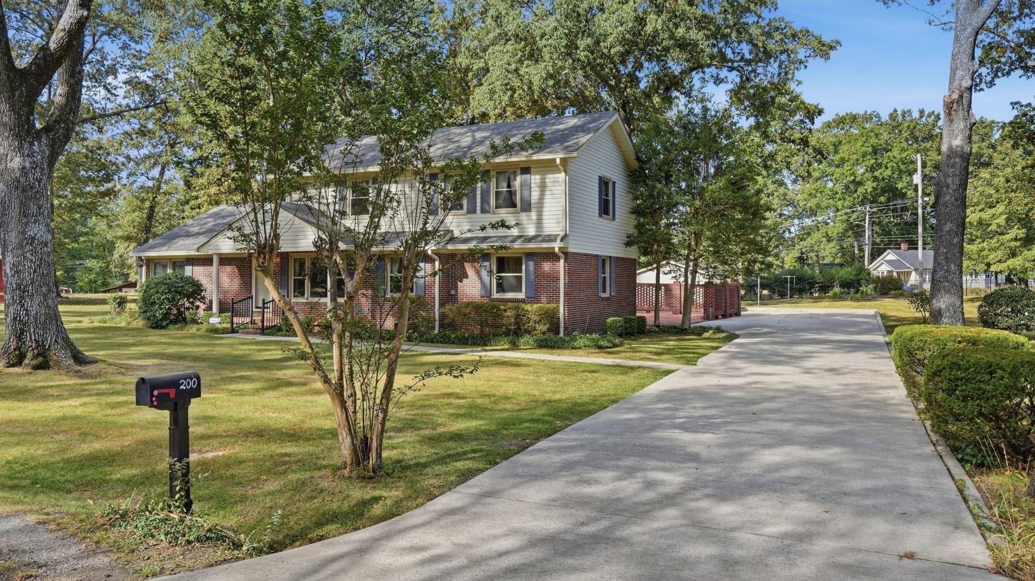 200 Fleming St