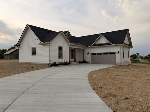 2647 Pleasant Grove Rd Westmoreland TN 37186