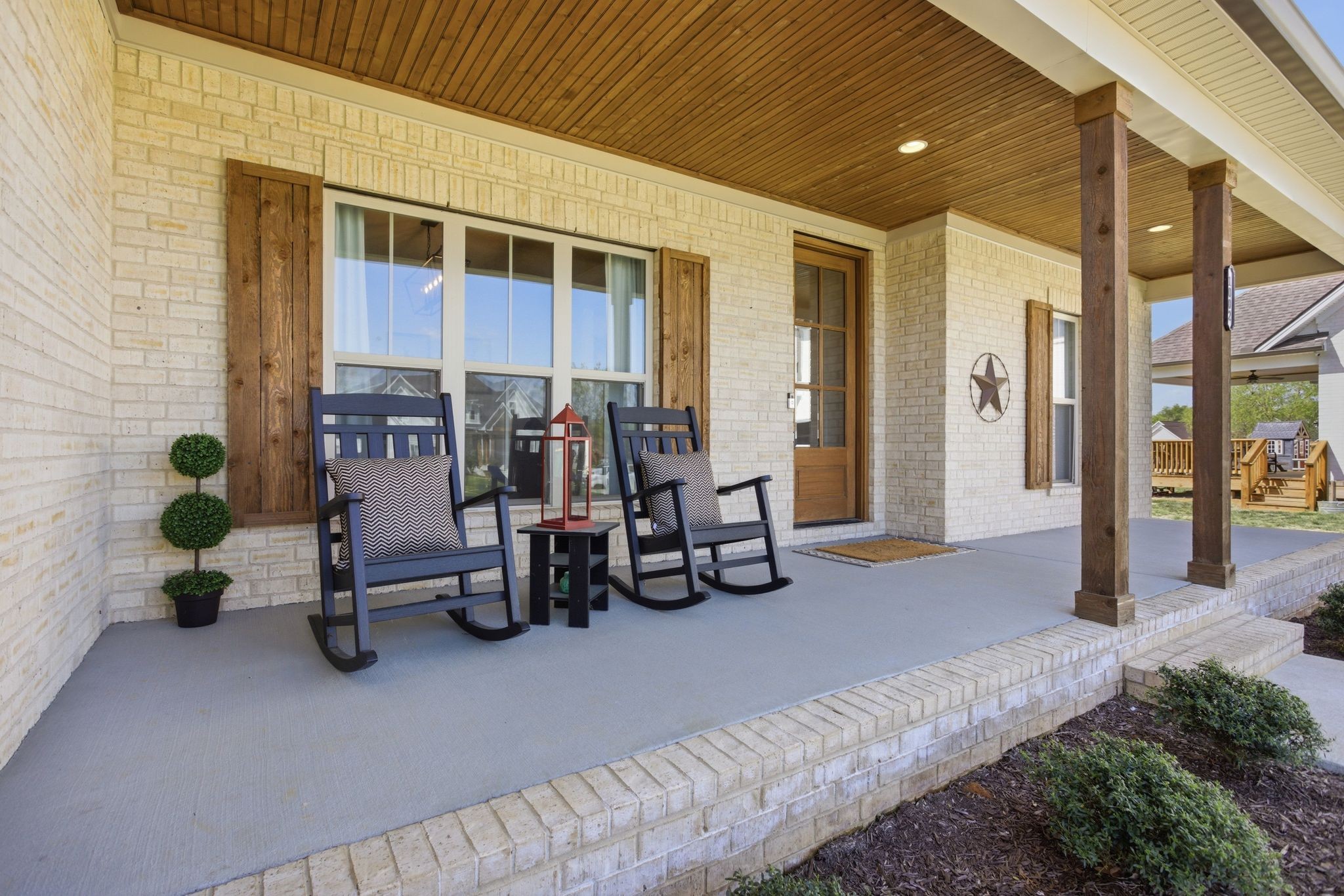 1002 Pheasant Run Ct