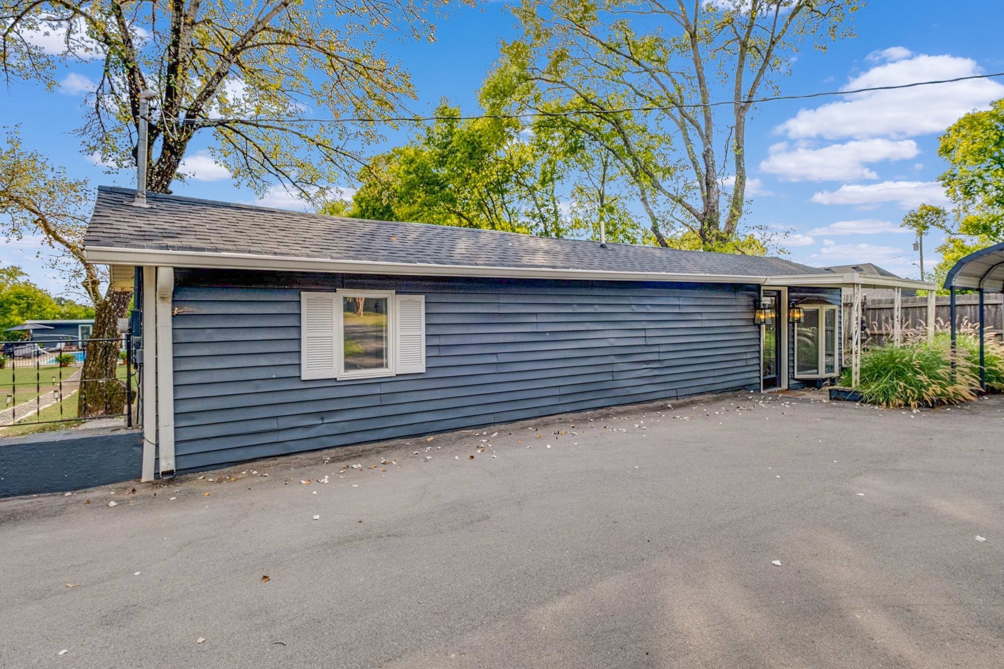 562B Neelys Bend Rd