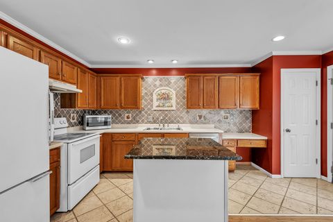 4954 Edmondson Pike 13 Nashville TN 37211