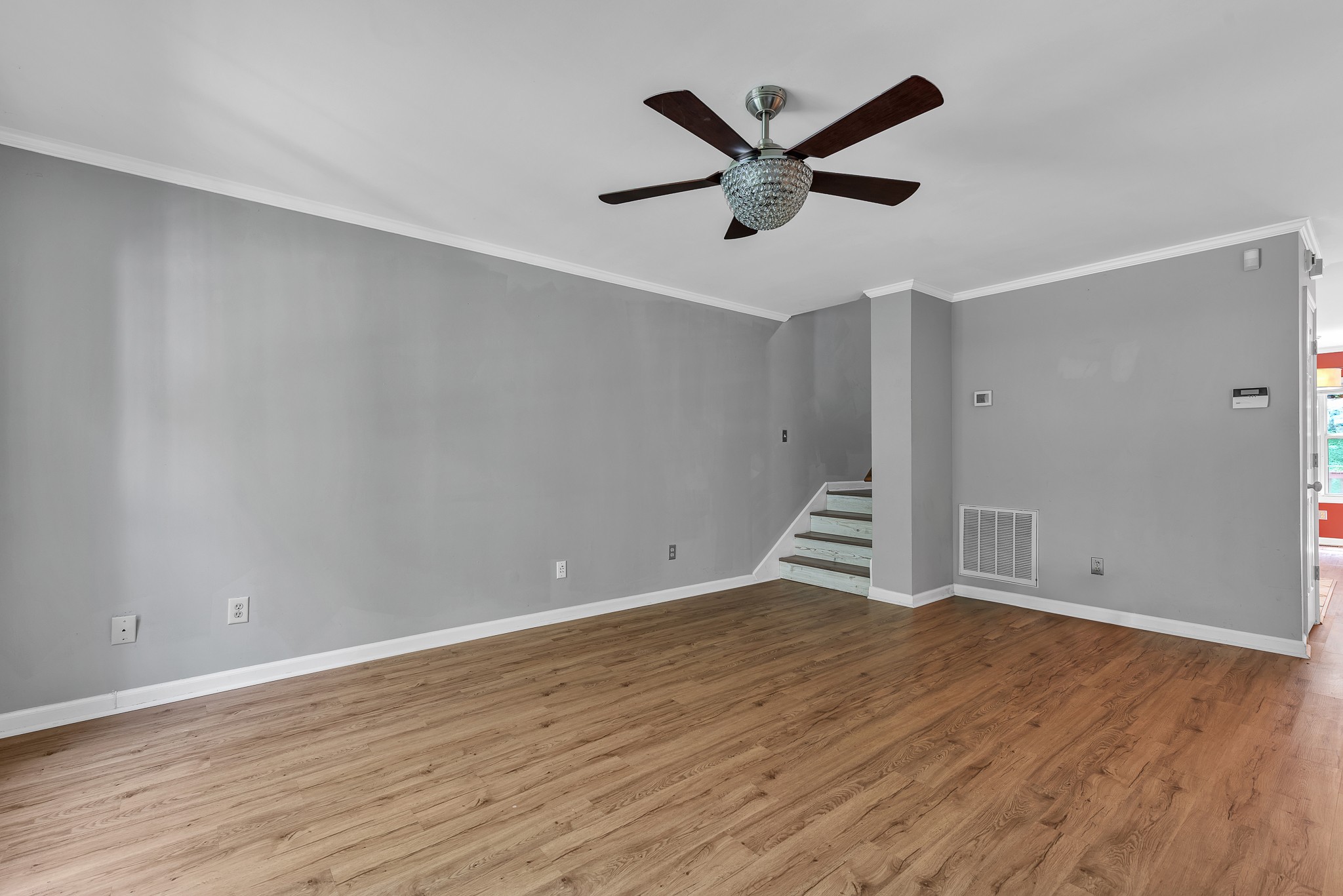 4954 Edmondson Pike 13