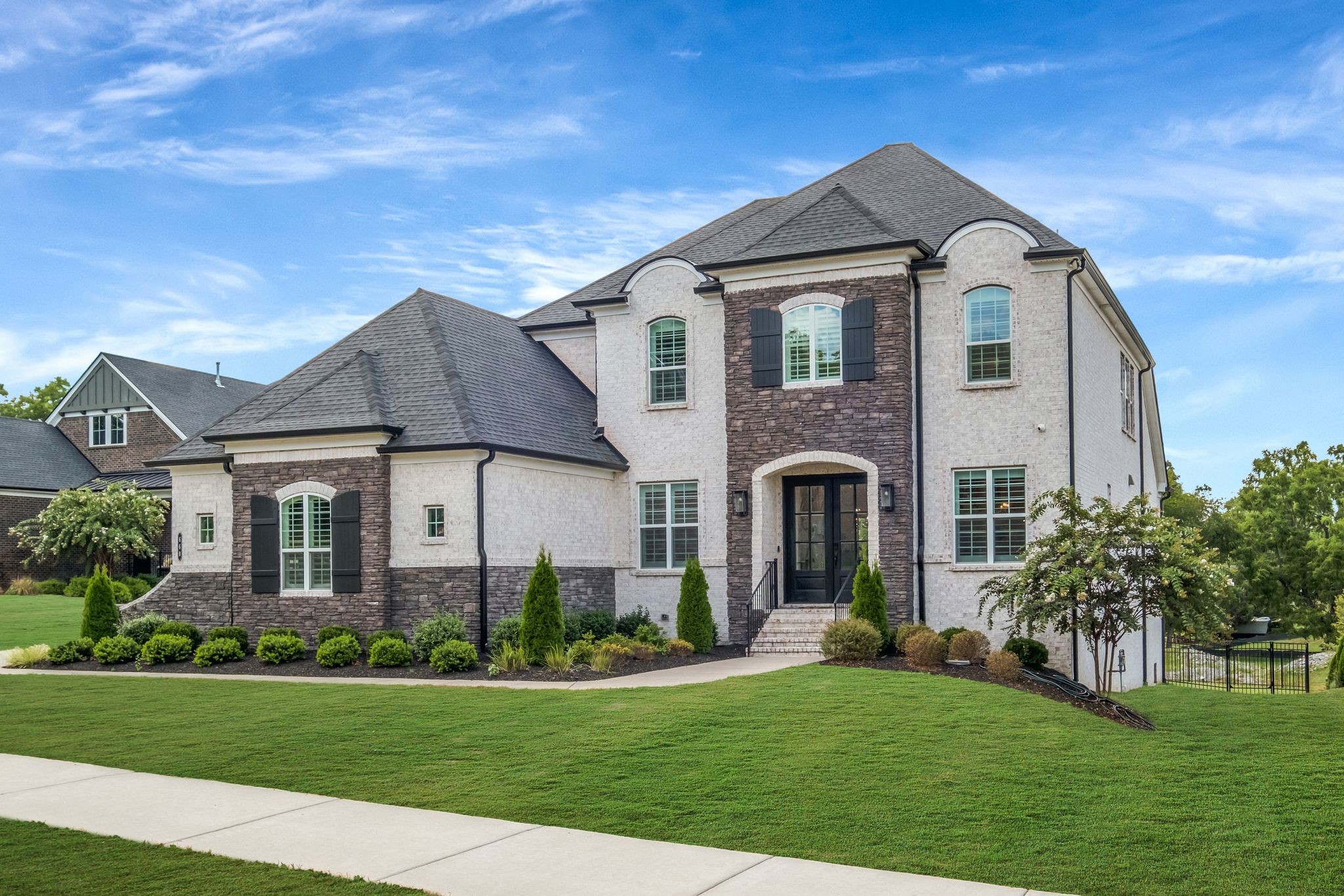 660 Concord Dr