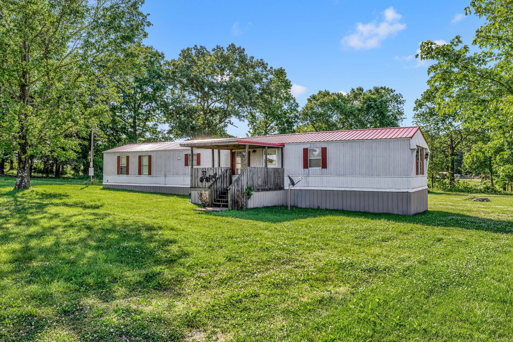 View Summertown, TN 38483 mobile home