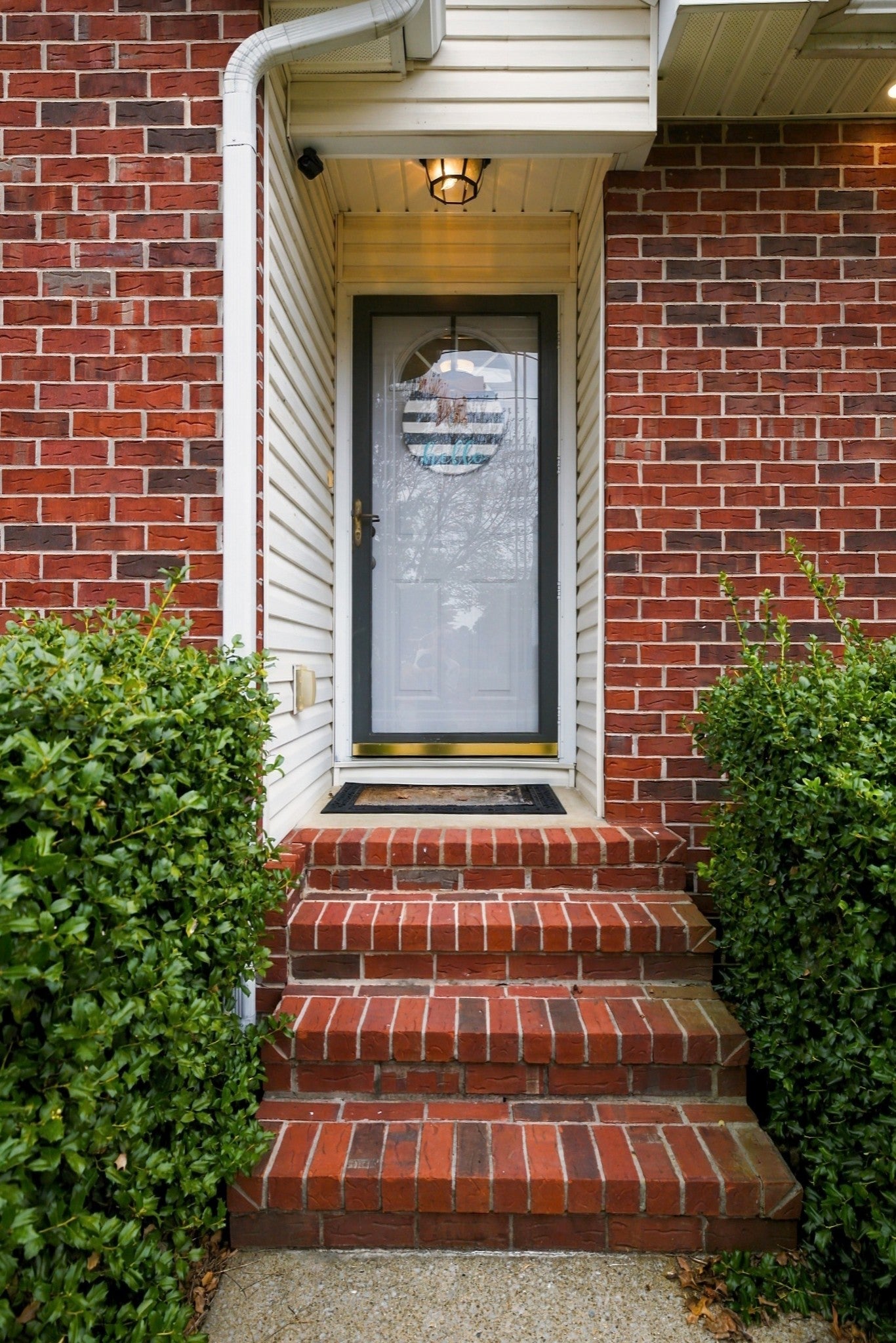 607 Meadowlark Dr