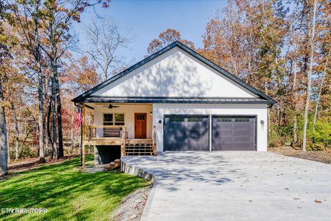 565 Grassland Rd Crossville TN 38572