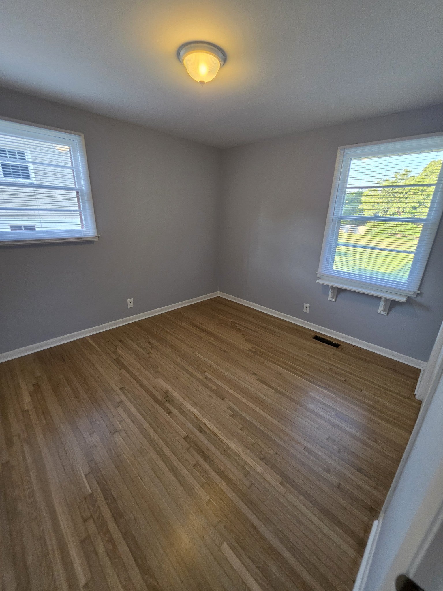 129 Elnora Dr
