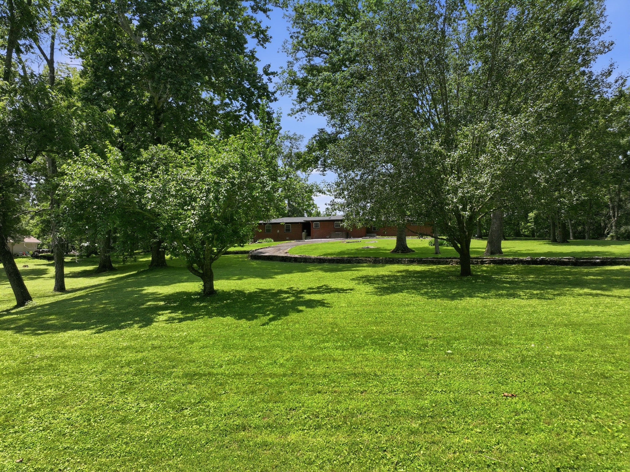 412 S Valley Rd