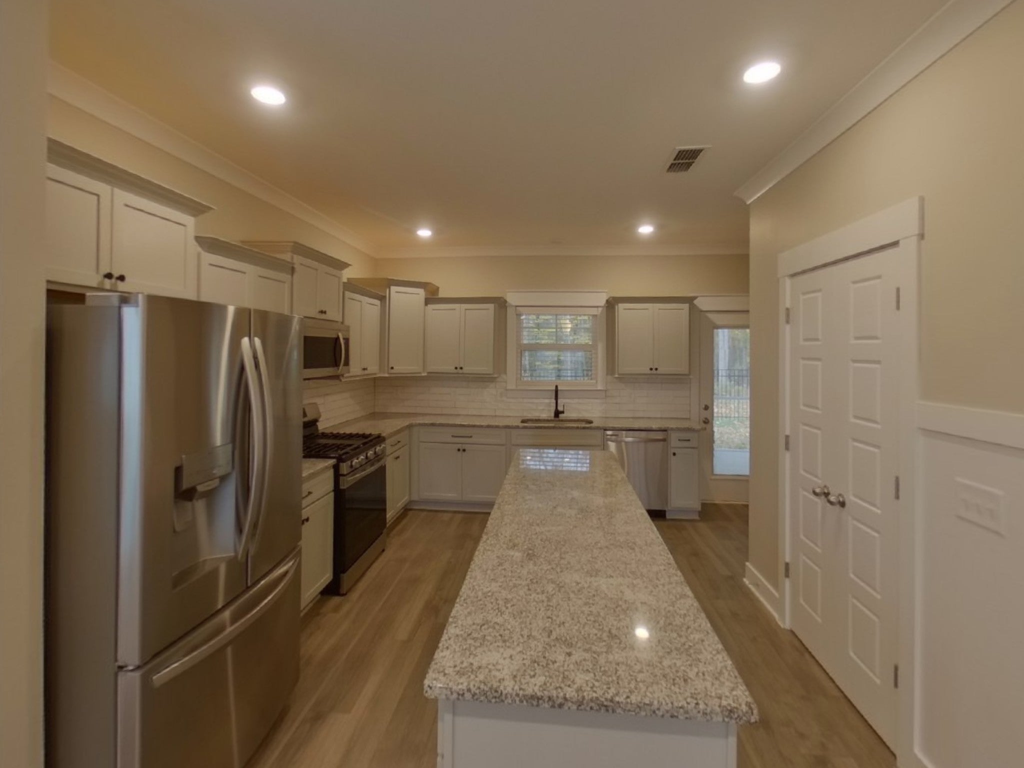 1470 Cotillion Dr