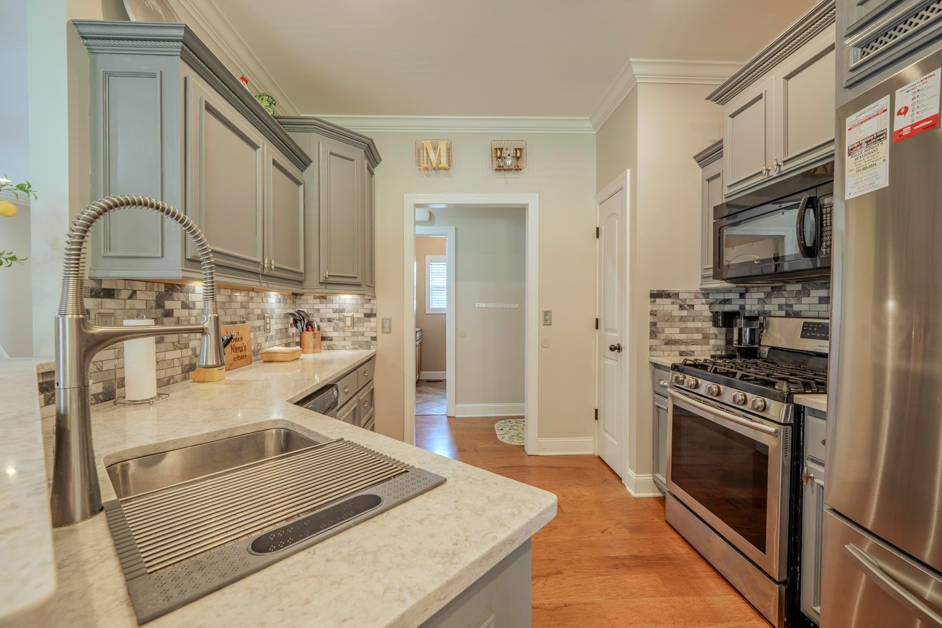 625 TWELVE OAKS DR