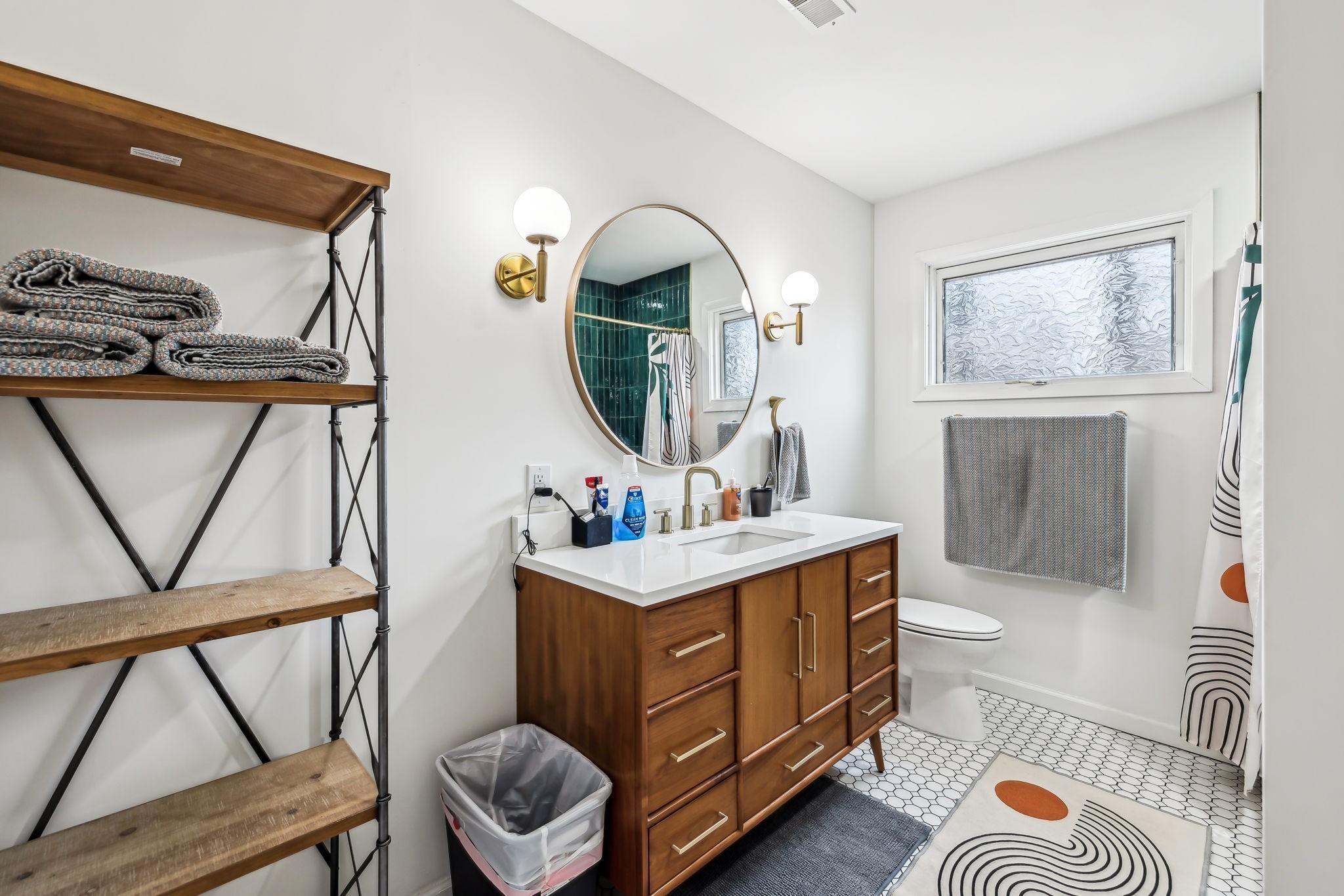 Tullahoma, Tennessee 37388, United States, 4 Bedrooms Bedrooms, ,3 BathroomsBathrooms,Residential,Active,133656