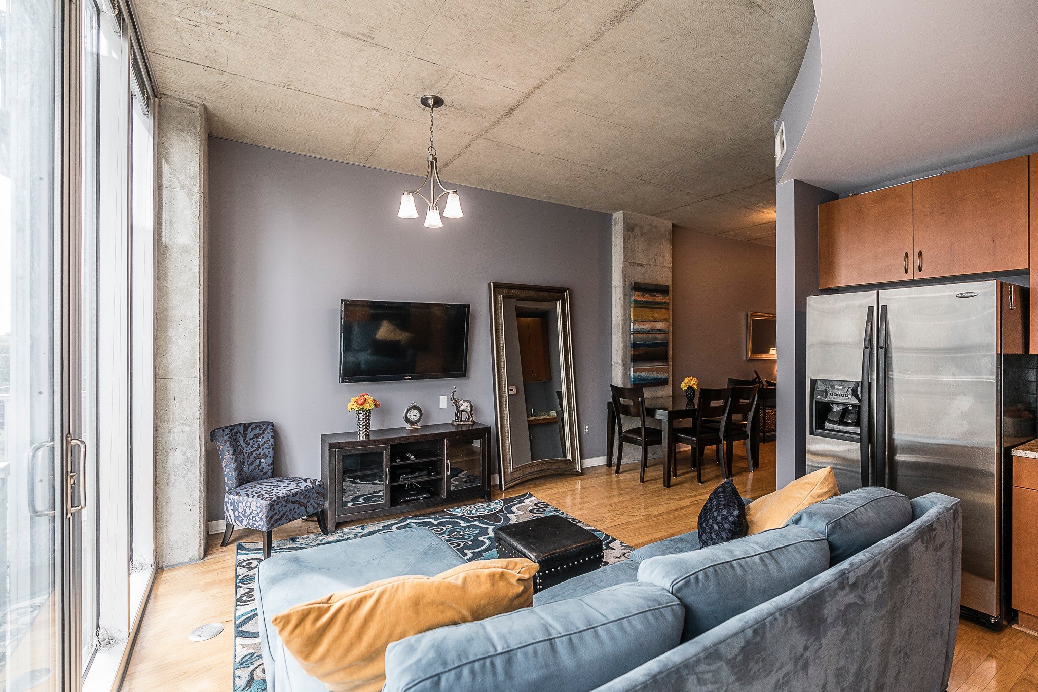 301 Demonbreun St 1211