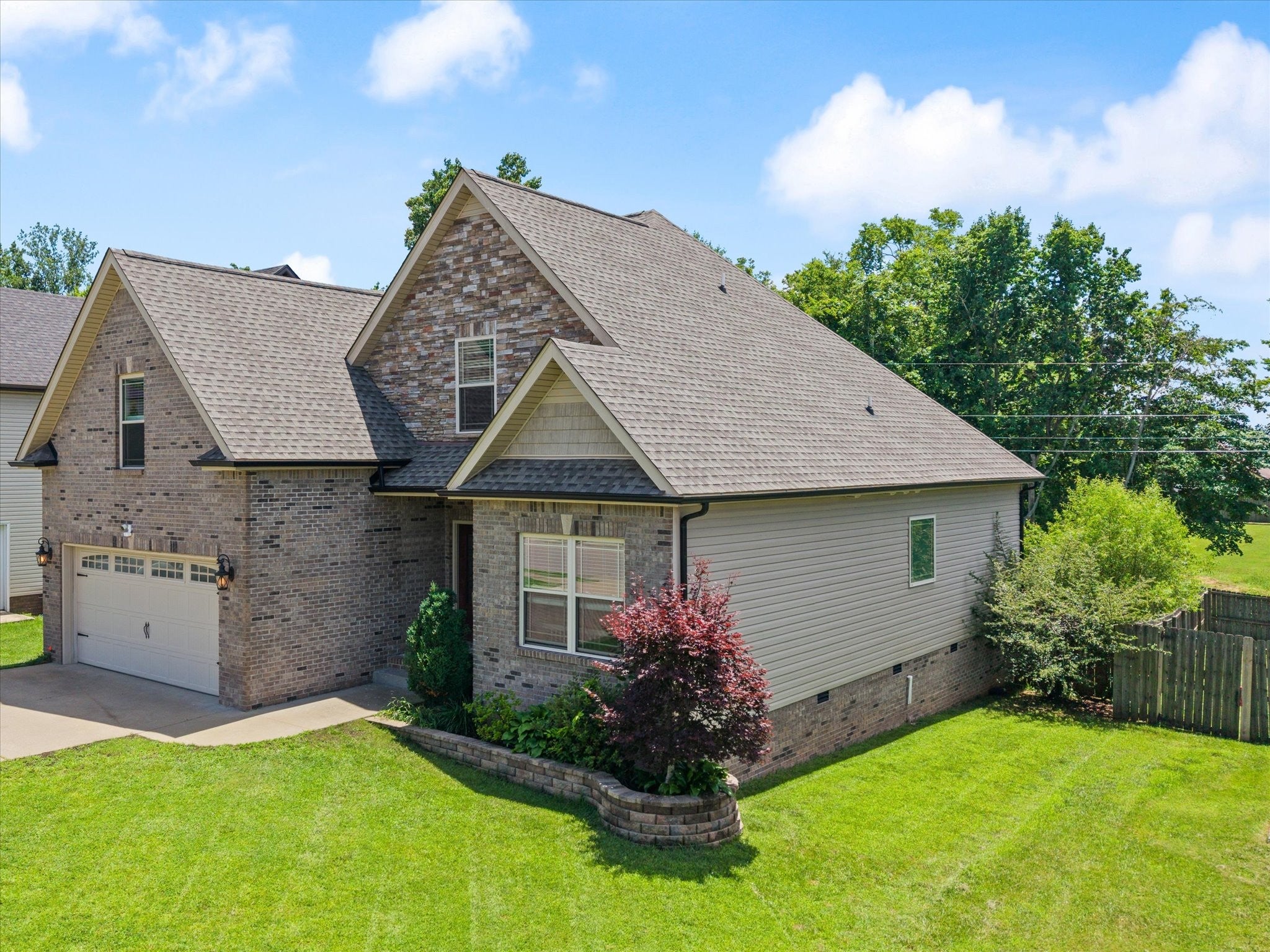 1496 Amberley Dr