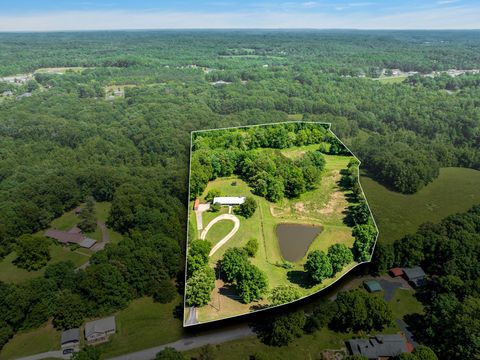 2993 Hobbitshire Dr Centerville TN 37033