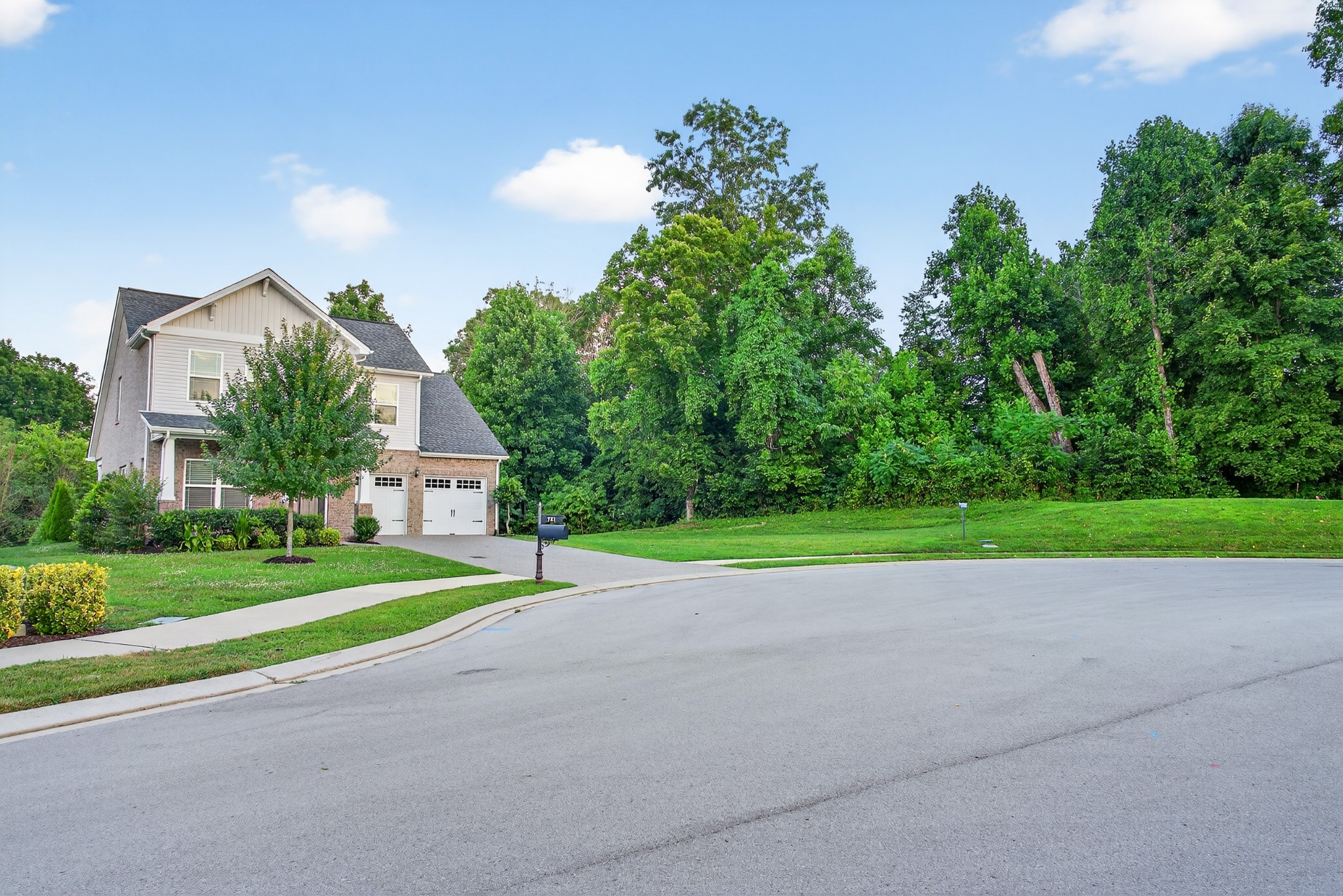751 Pebble Creek Ln