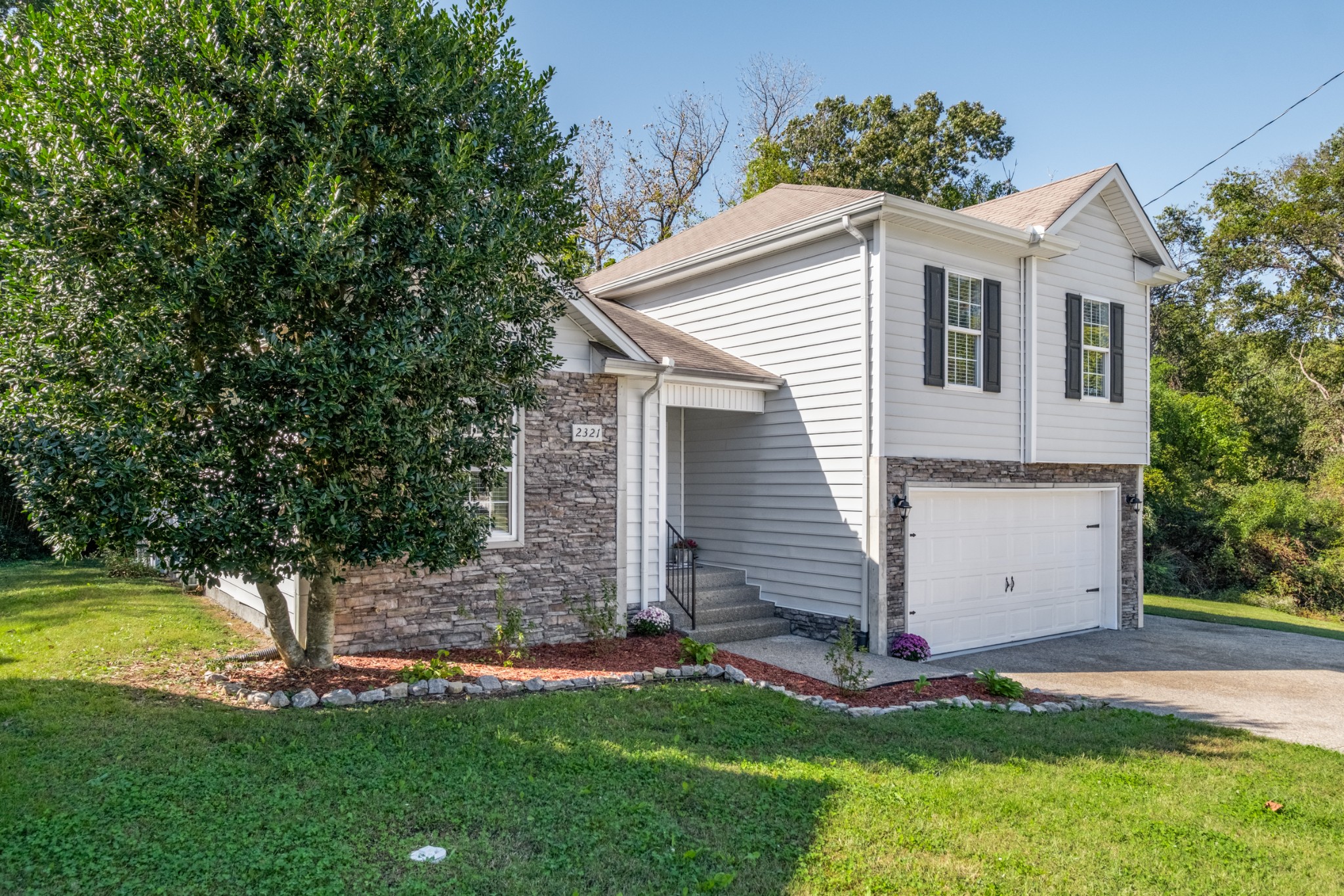 2321 Green Trails Ct