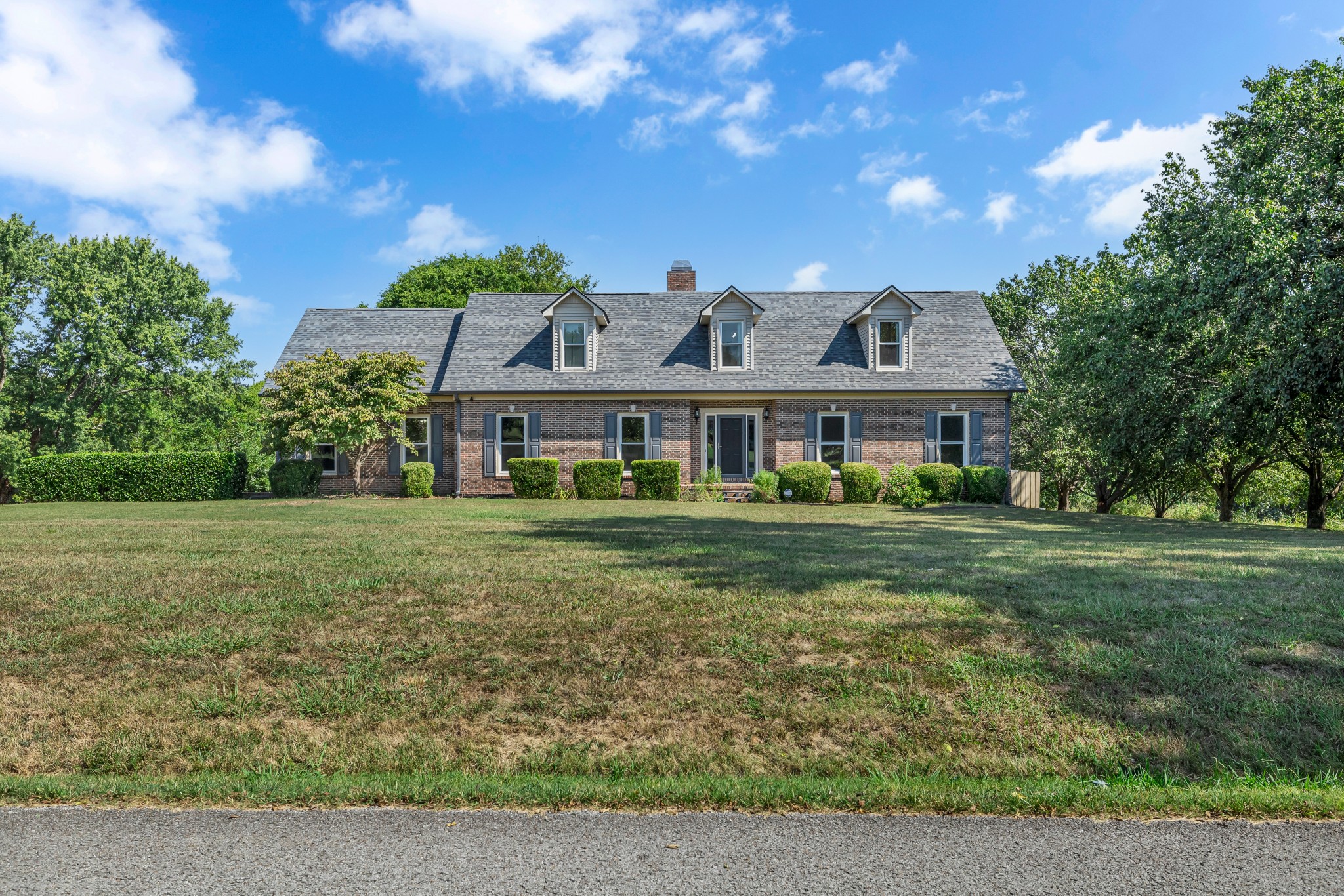 604 Maynard Ln