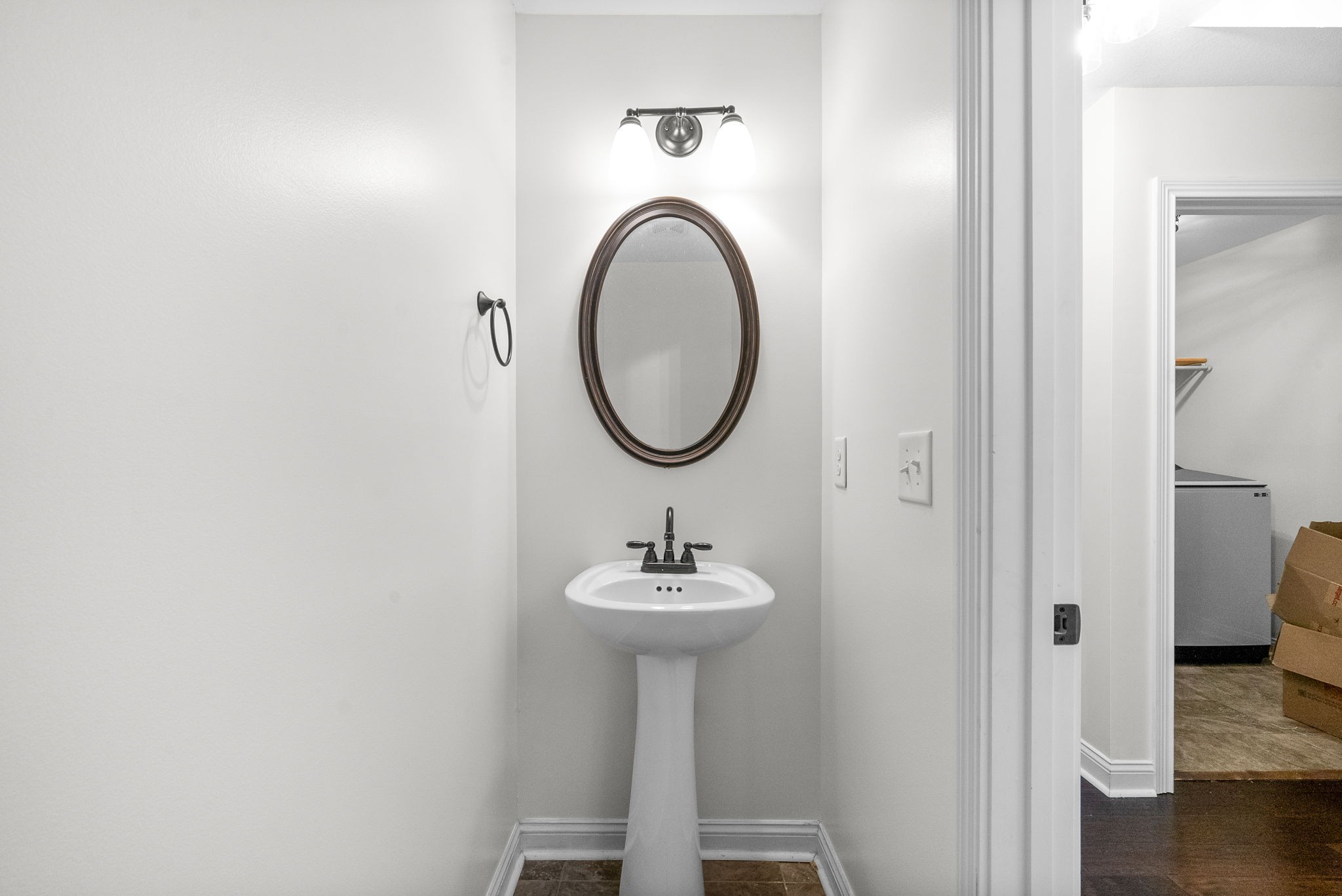 Clarksville, Tennessee 37042, United States, 4 Bedrooms Bedrooms, ,4 BathroomsBathrooms,Residential,Pending,21586