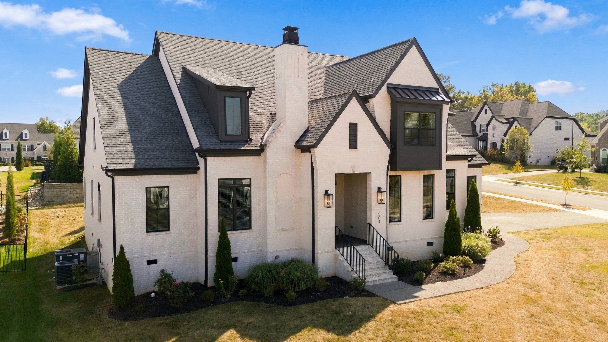 1504 Esplanade Dr