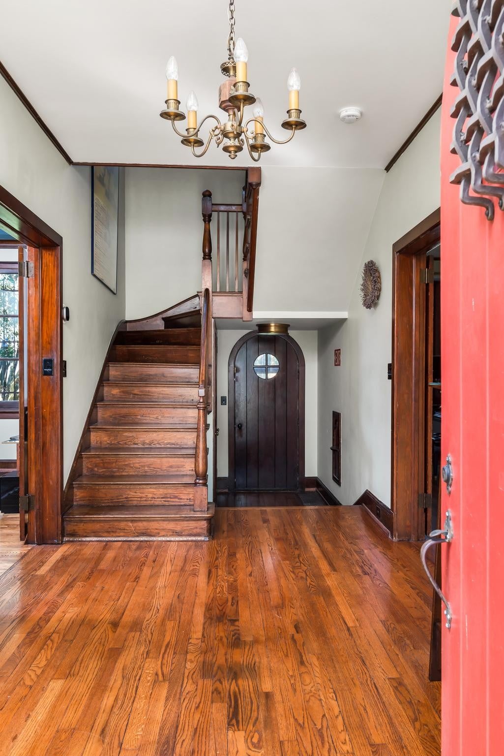 1431 Shelton Ave