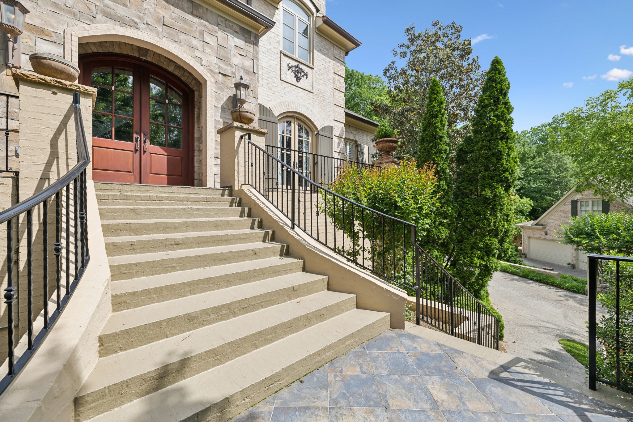 1620 Edgewater Ct