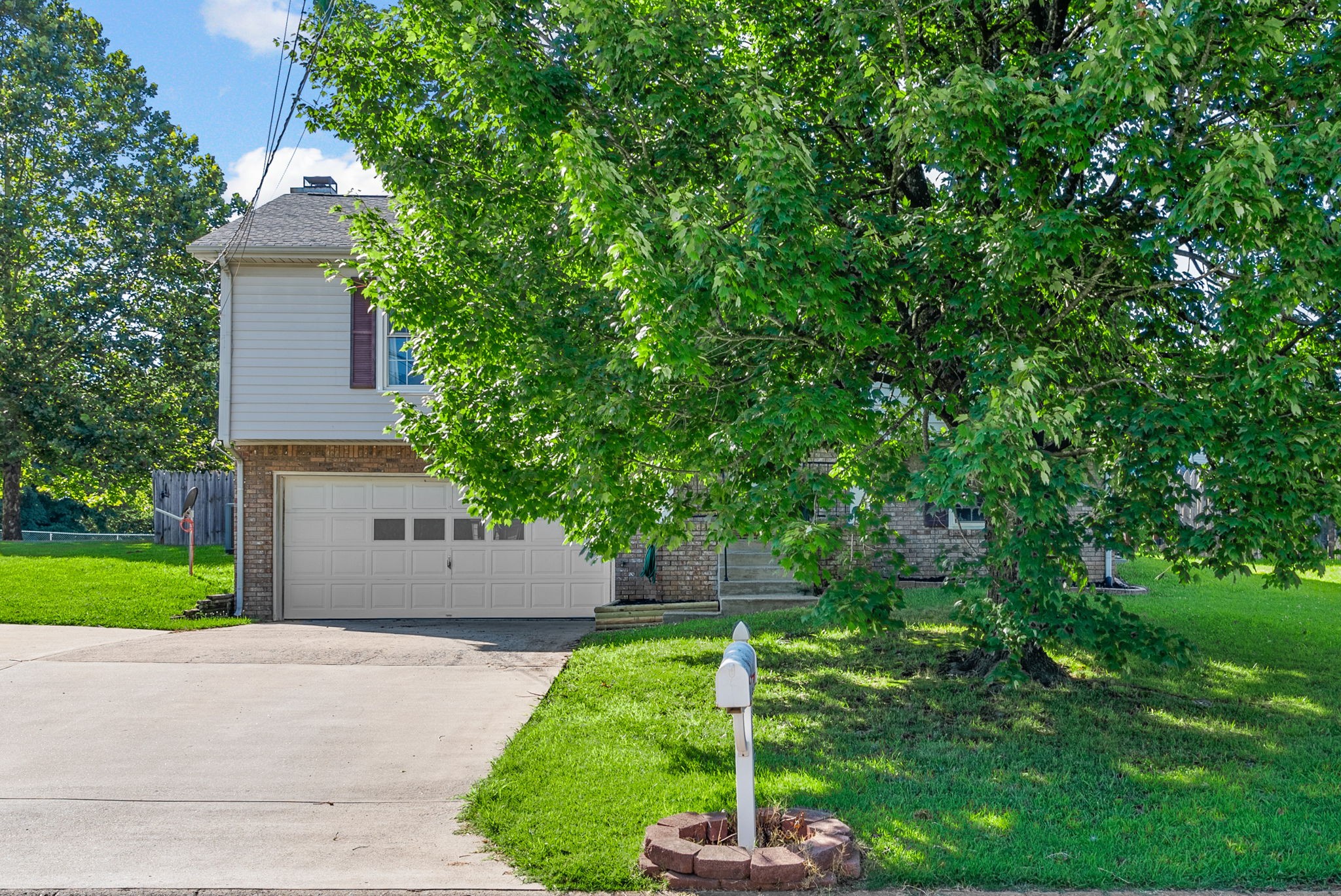 2130 Amadeus Dr