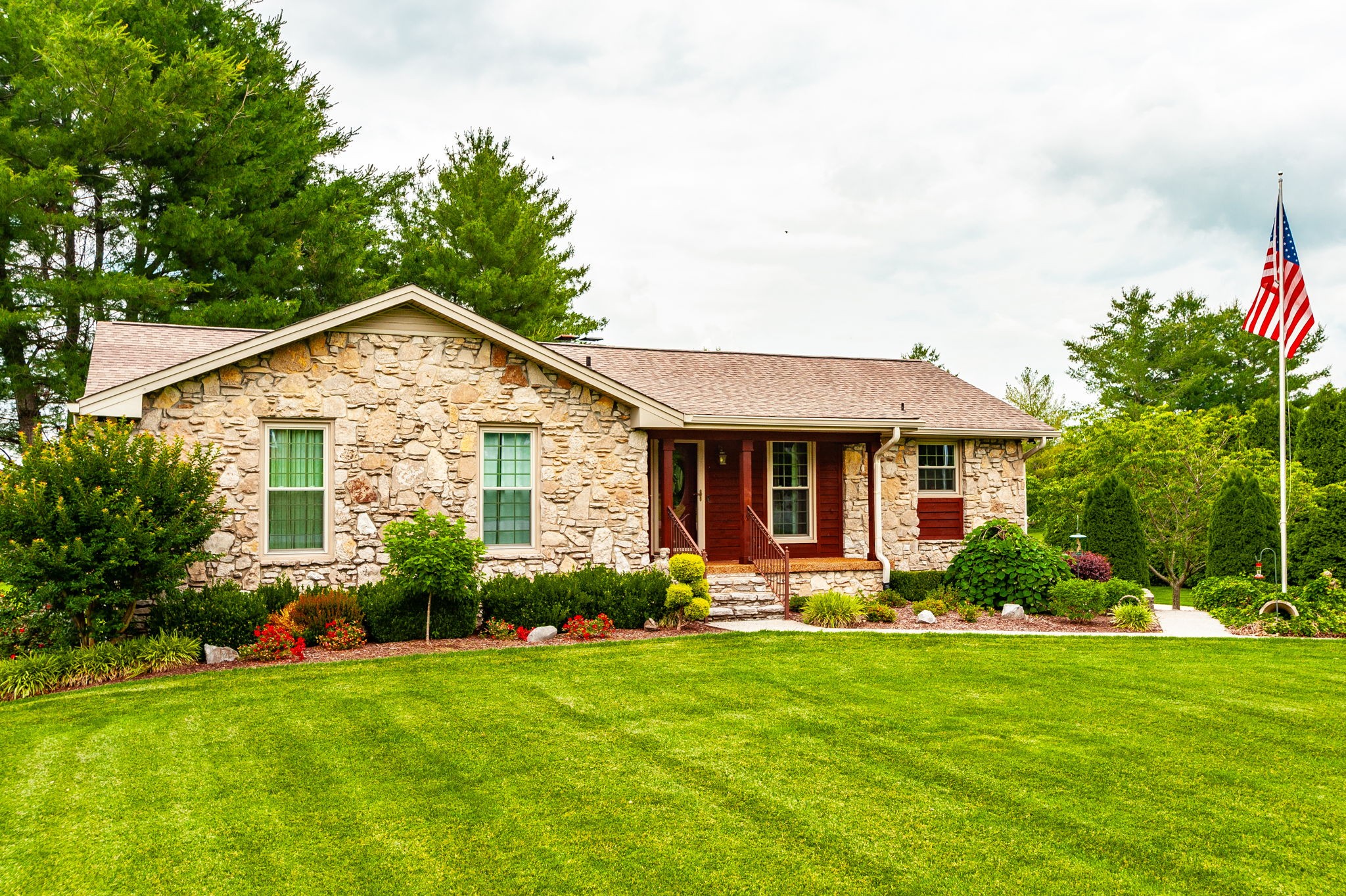 200 Longview Dr