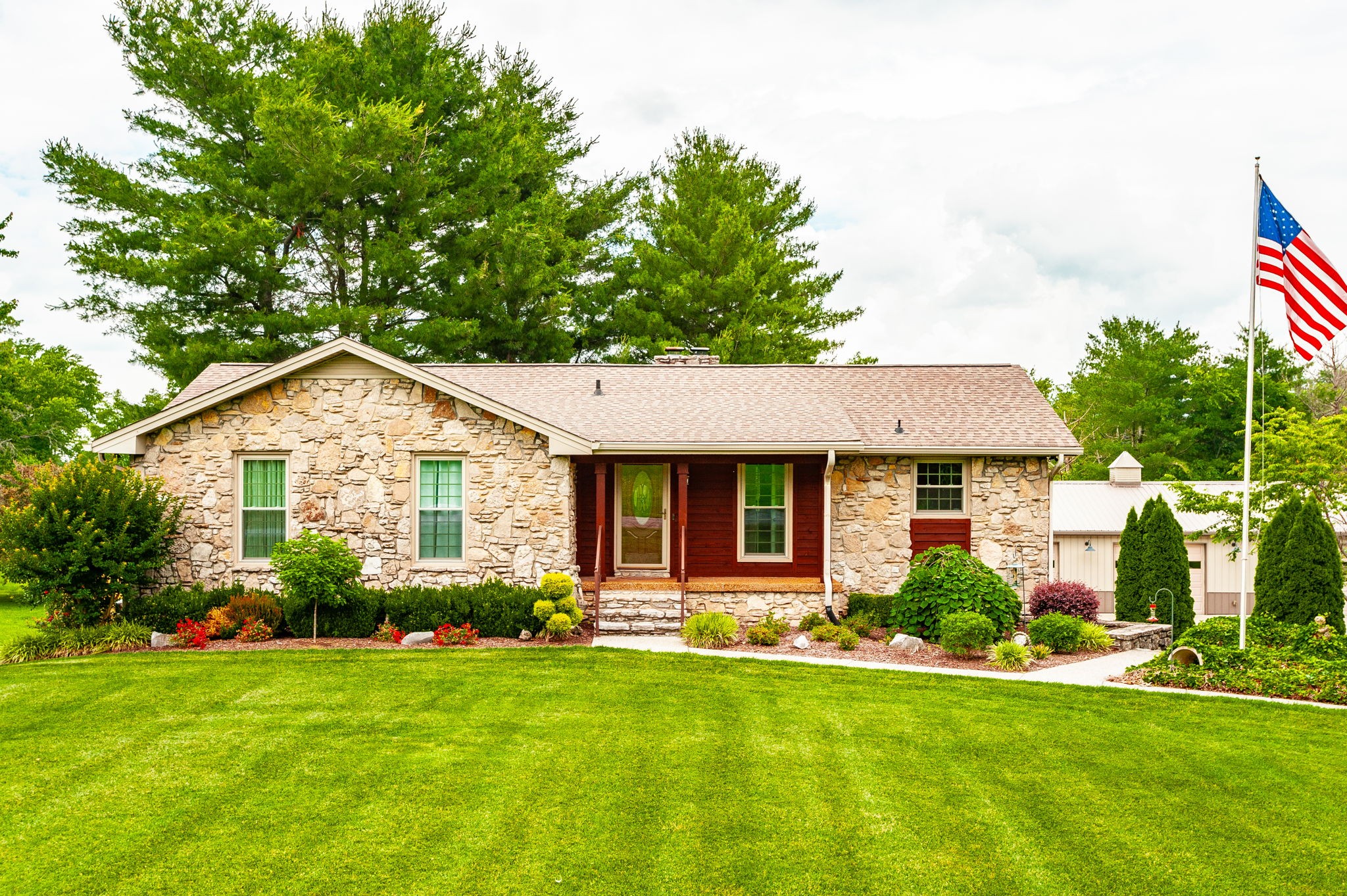 200 Longview Dr