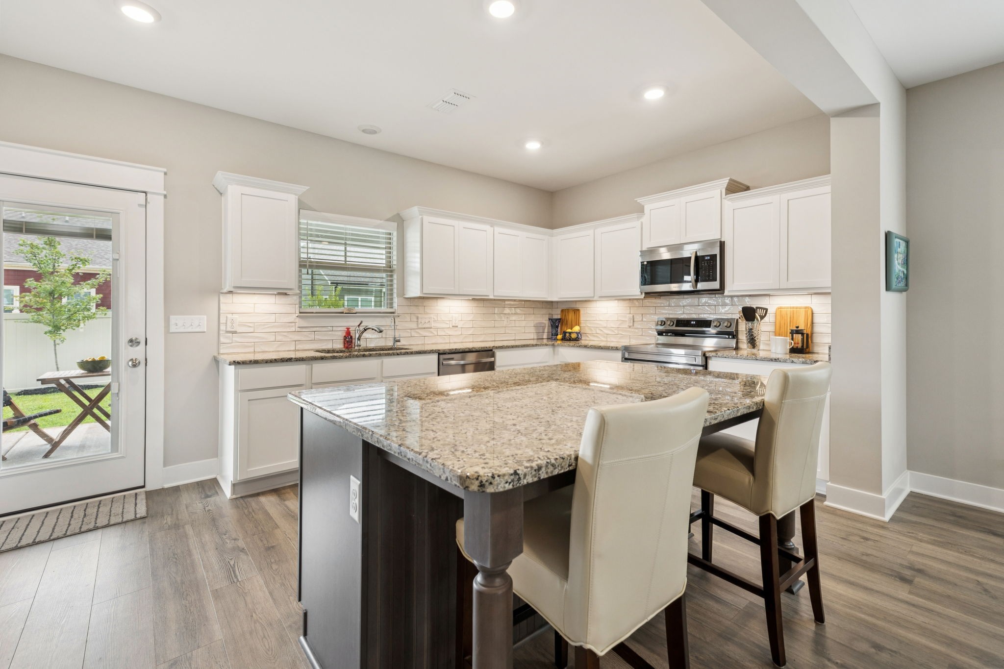 Murfreesboro, Tennessee 37127, United States, 4 Bedrooms Bedrooms, ,4 BathroomsBathrooms,Residential,Active,153681