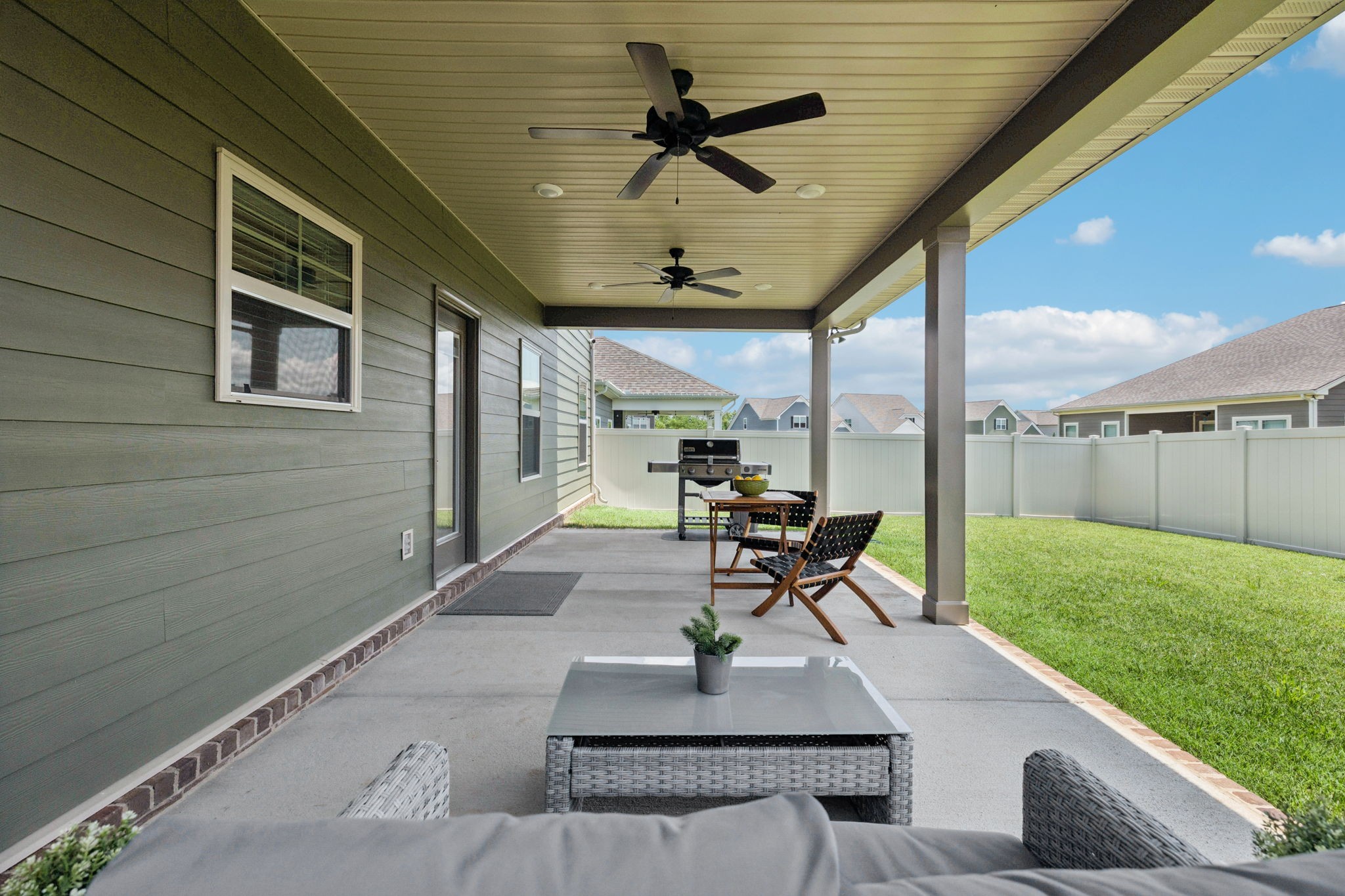 Murfreesboro, Tennessee 37127, United States, 4 Bedrooms Bedrooms, ,4 BathroomsBathrooms,Residential,Active,153681