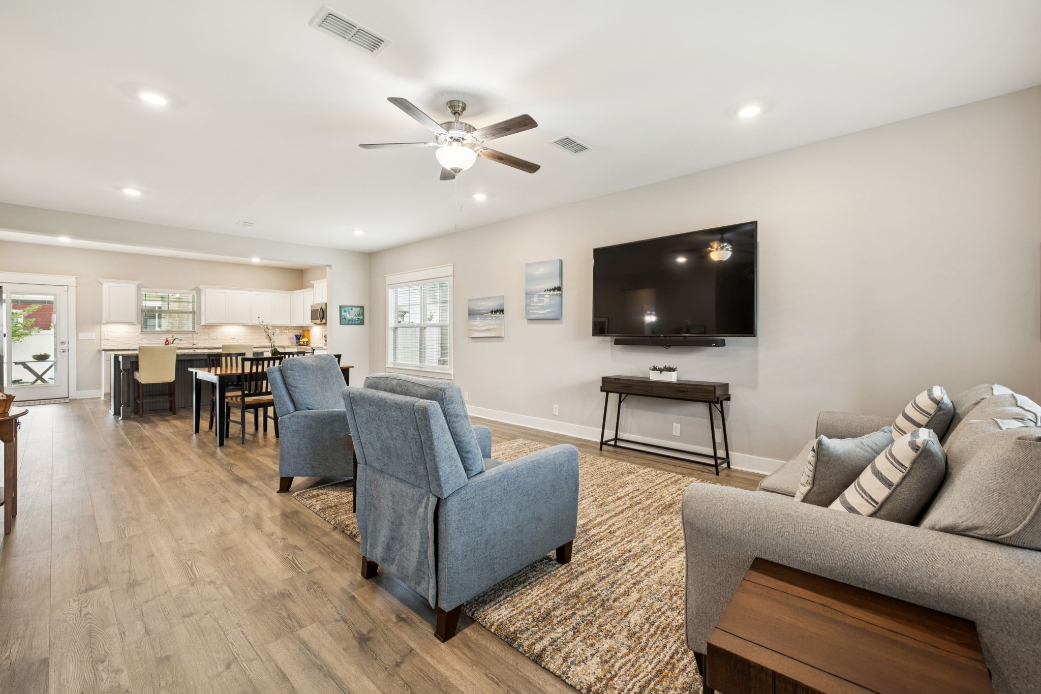 Murfreesboro, Tennessee 37127, United States, 4 Bedrooms Bedrooms, ,4 BathroomsBathrooms,Residential,Active,153681