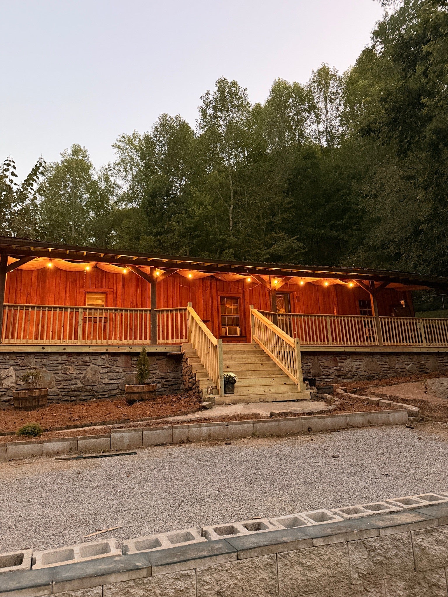 150 Amons Ln