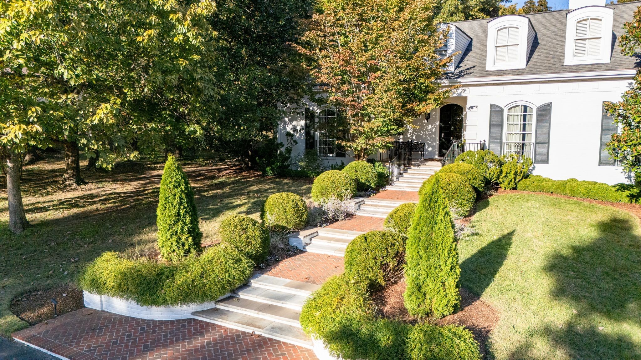 6111 Hickory Valley Rd