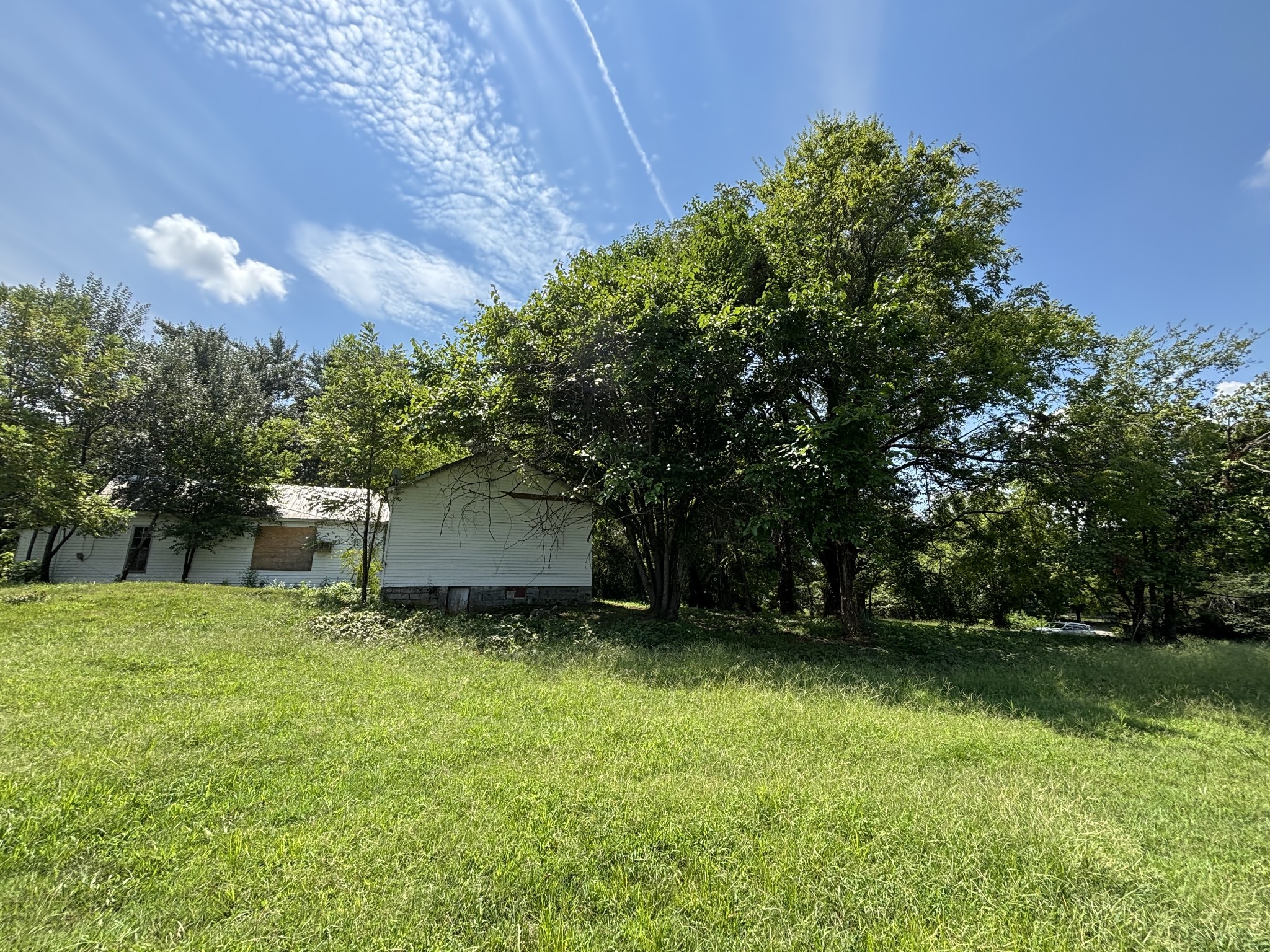 2445 N Commerce Rd