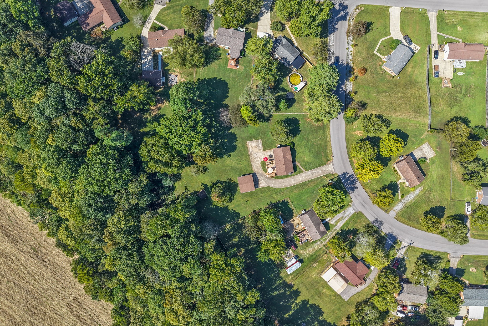 Clarksville, Tennessee 37040, United States, 3 Bedrooms Bedrooms, ,2 BathroomsBathrooms,Residential,Active,221670