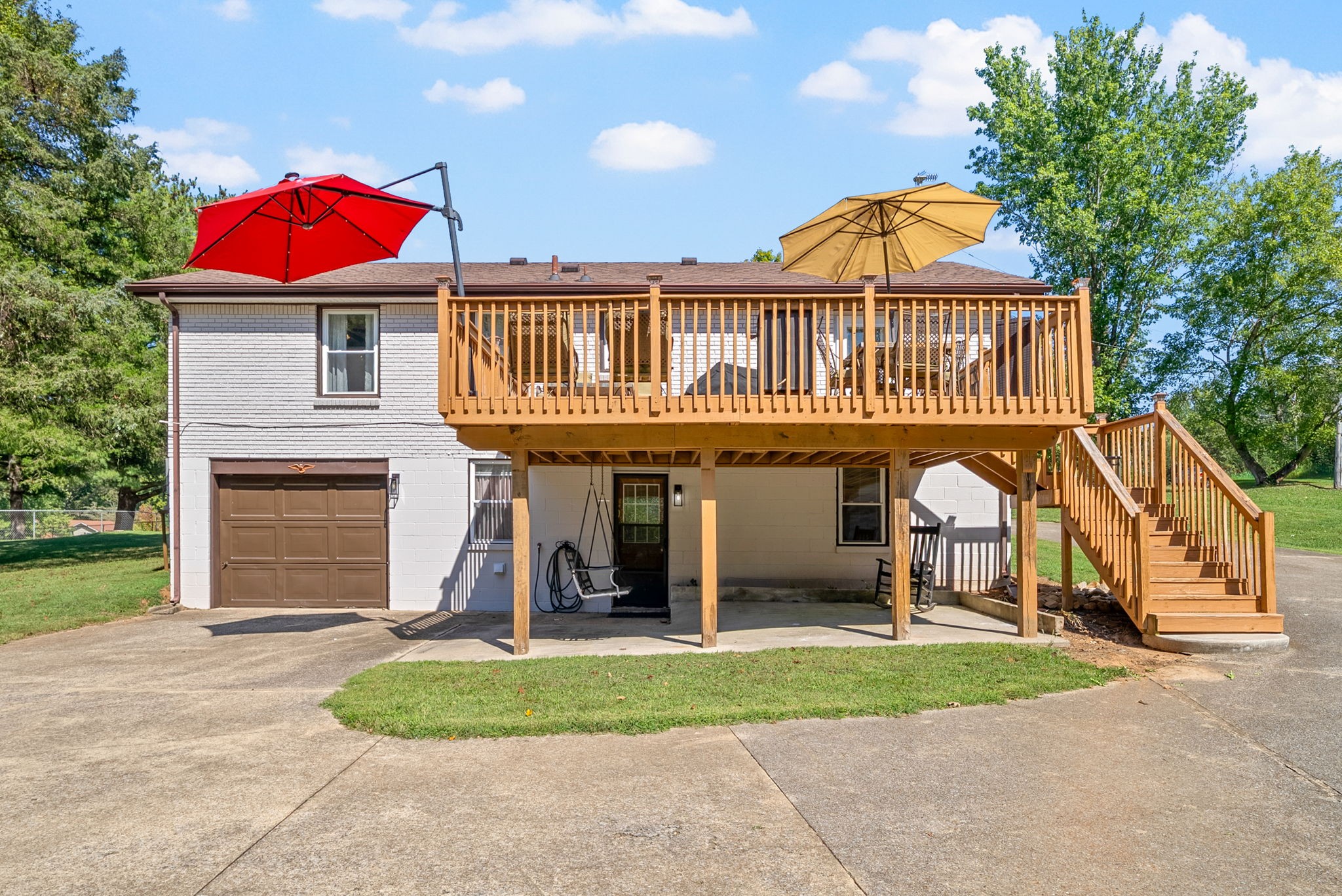 Clarksville, Tennessee 37040, United States, 3 Bedrooms Bedrooms, ,2 BathroomsBathrooms,Residential,Active,221670