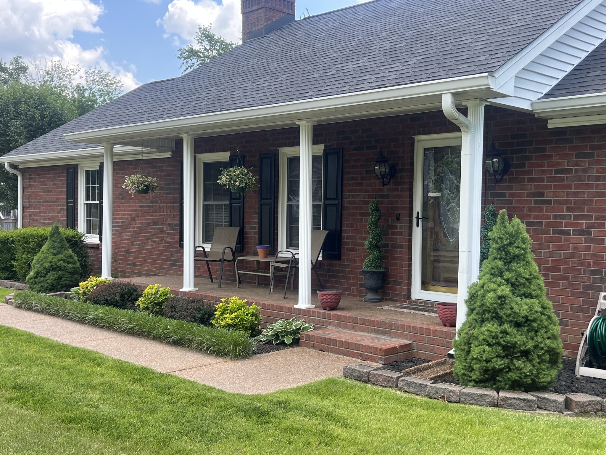 303 Stephanie Dr