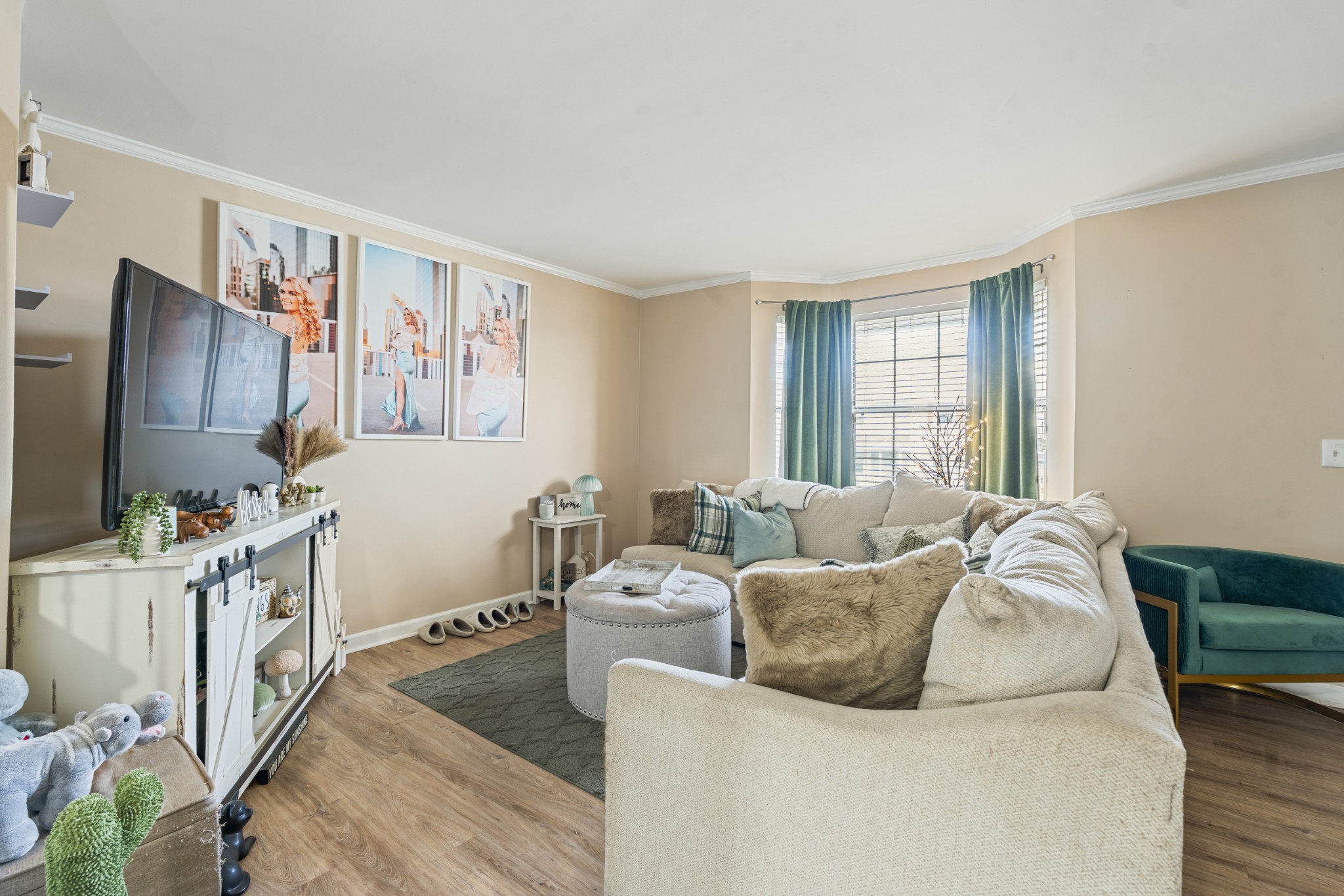 61 Rolling Meadows Dr